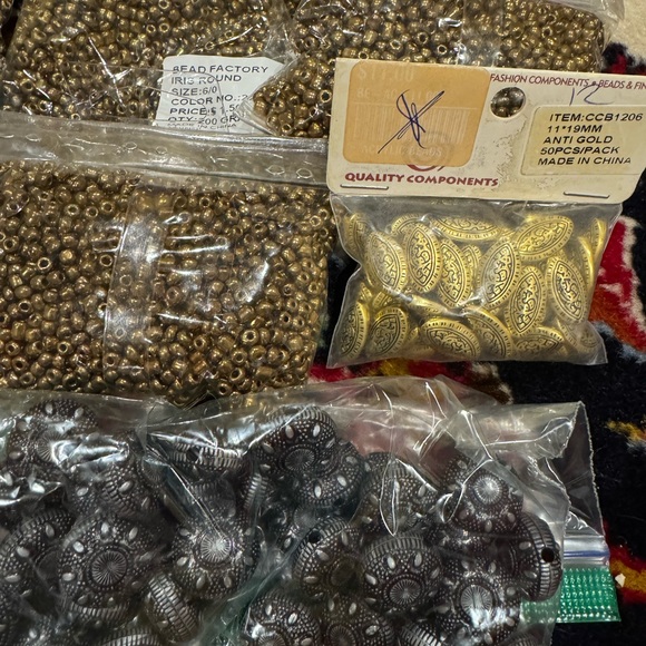 Assorted Bead Collection for Jewelry Making - Picture 4 of 7